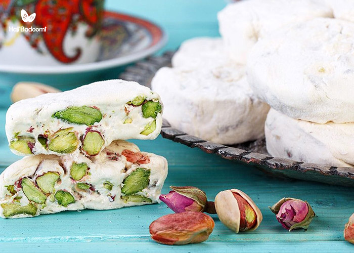 خوراکی تو راهی برای مسافر