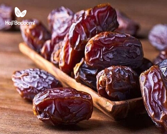 مزایای خرما پیارم 