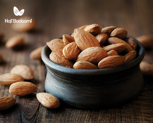 کاهش خطر ابتلا به سرطان با بادام درختی