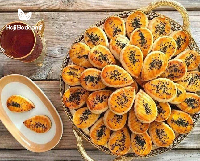 شیرینی نان چای همدان