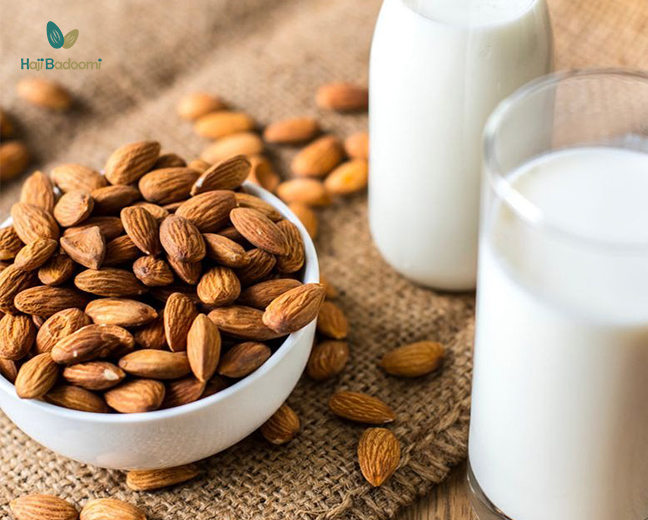 فواید شیر بادام برای استحکام استخوان