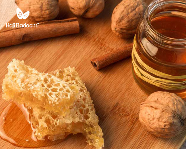 24. کنترل چربی خون با مصرف عسل و گردو با هم