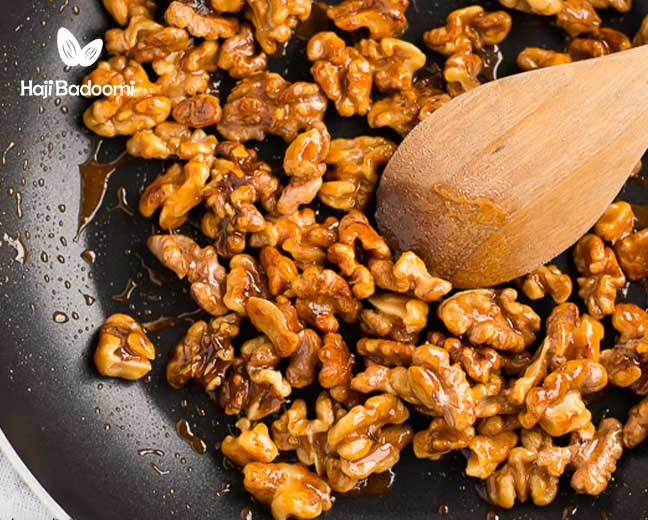 14خواص خوردن گردو و عسل برای عملکرد بهتر روده ها