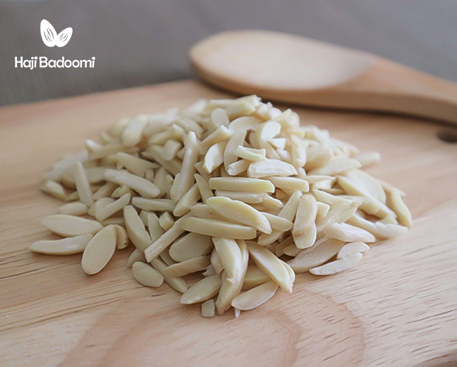 طرز تهیه خلال بادام درختی