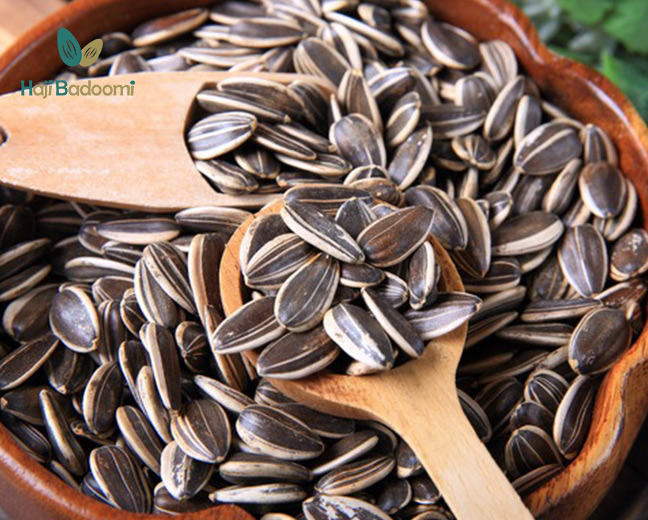 روش های مزه دار کردن تخمه در منزل