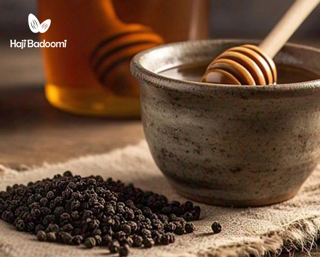 اهمیت ترکیب فلفل سیاه و عسل: سرشار از خواص سلامتی