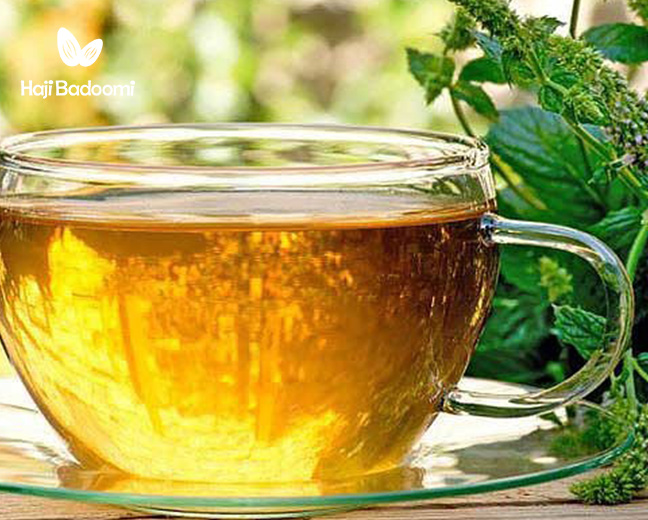 5. دمنوش بادرنجبویه مناسب ترین دمنوش برای شب یلدا