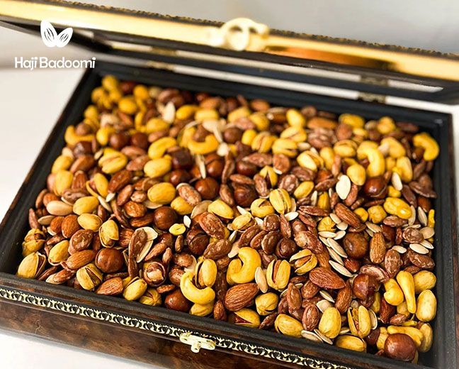 پک آجیل مخصوص شب یلدای سازمانی شامل چه چیزهایی است؟