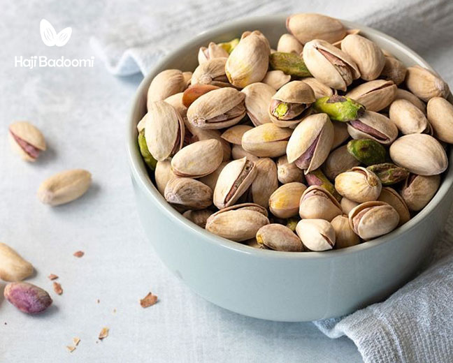 از فواید مصرف پسته قبل از خوابیدن