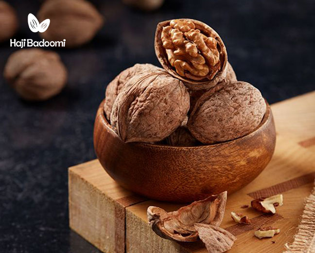 مصرف گردو در شب