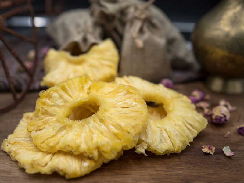 کلاژن سازی از خواص اصلی آناناس خشک است