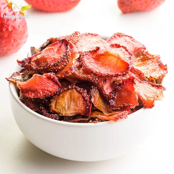 توت فرنگی خشک و یبوست