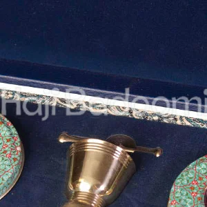 باکس هدیه زعفران دو مثقال طرح ترمه و چرم آبی