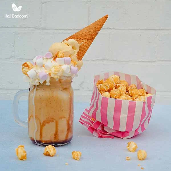 روش‌های مصرف مارشمالو: 5. طعم‌دار کردن پاپ کورن با مارشمالو و شکلات